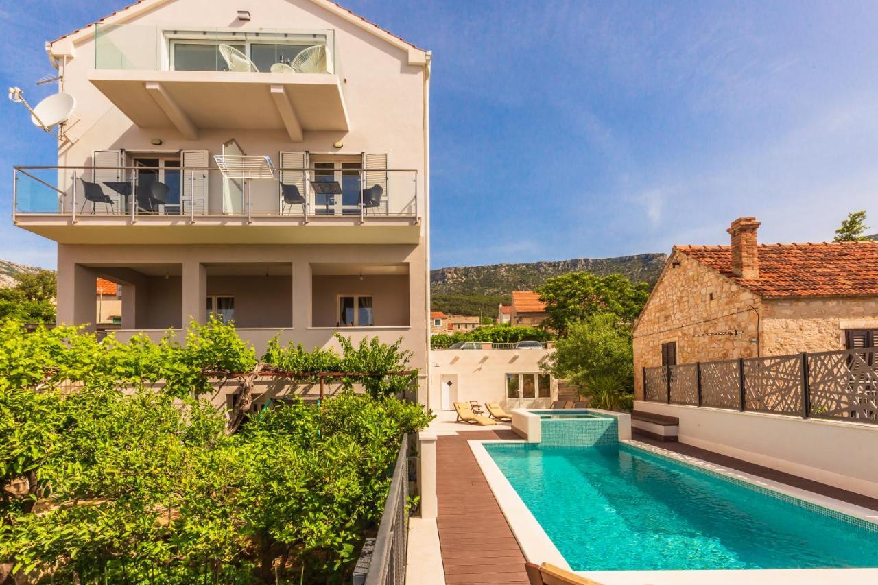 Bol Summer Residence Bagian luar foto
