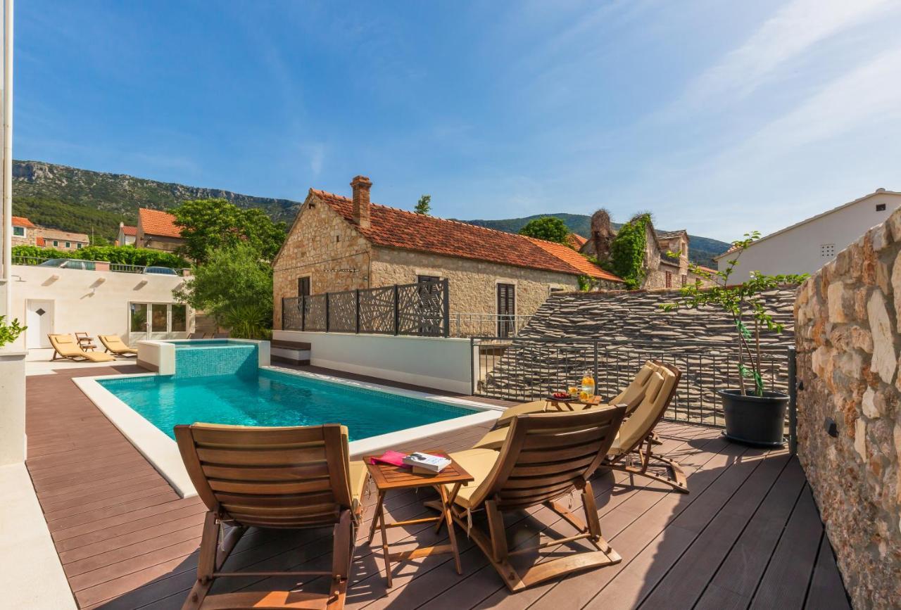 Bol Summer Residence Bagian luar foto