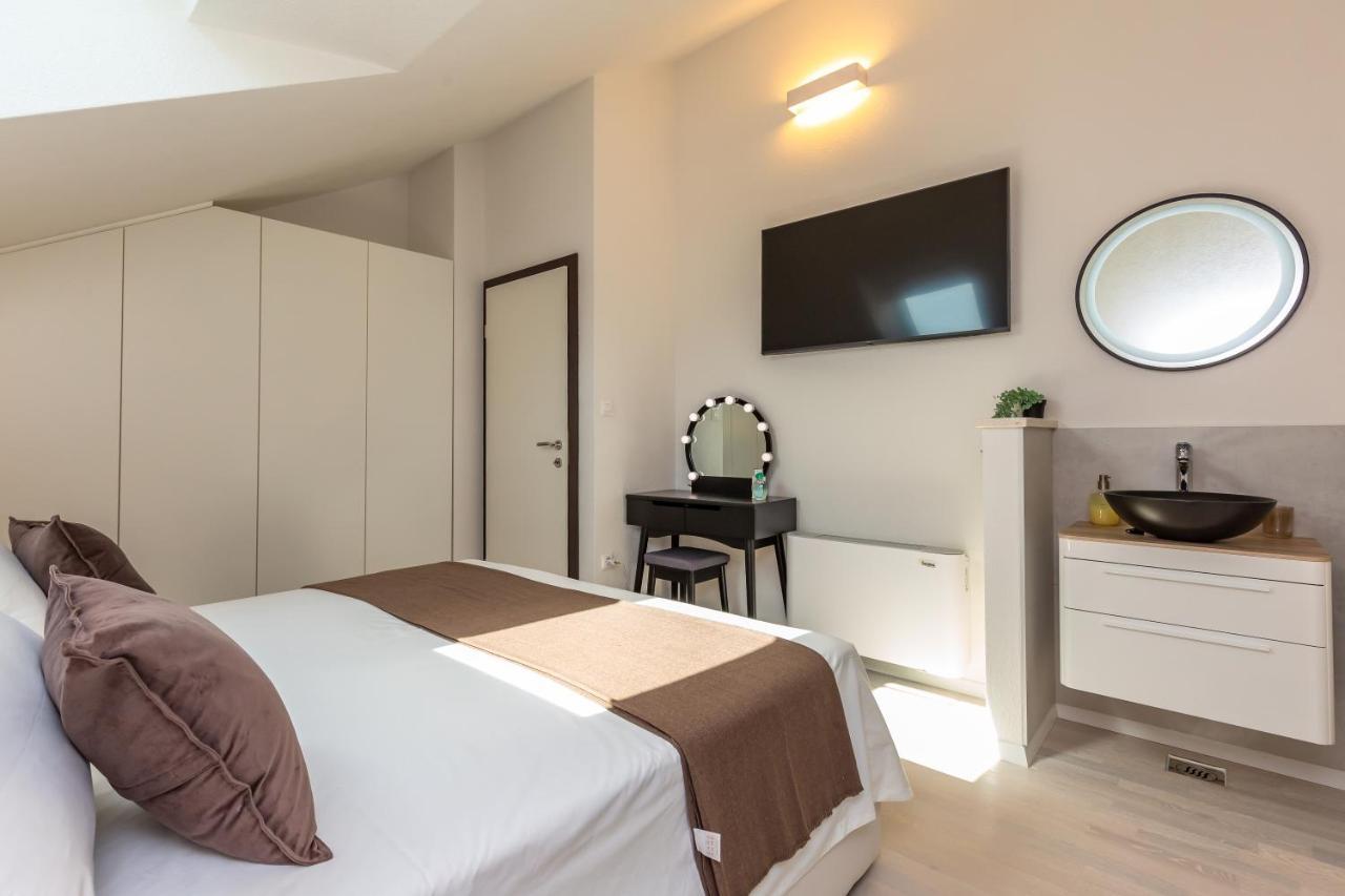 Bol Summer Residence Bagian luar foto