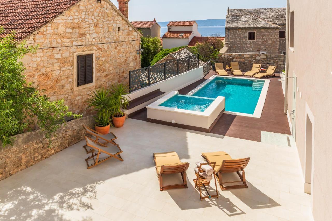 Bol Summer Residence Bagian luar foto