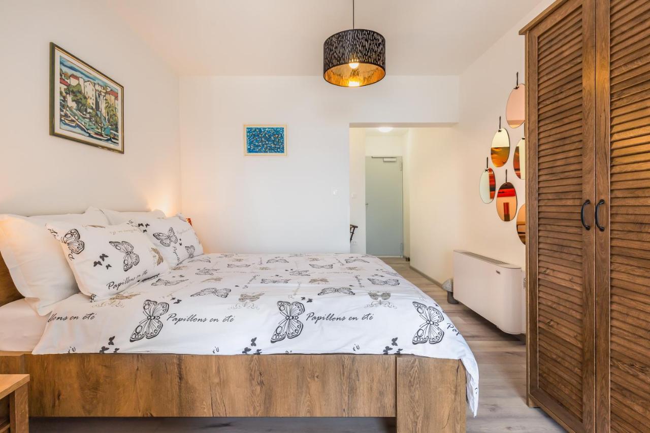 Bol Summer Residence Bagian luar foto