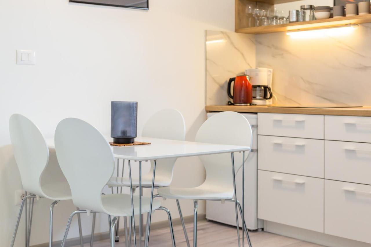 Bol Summer Residence Bagian luar foto