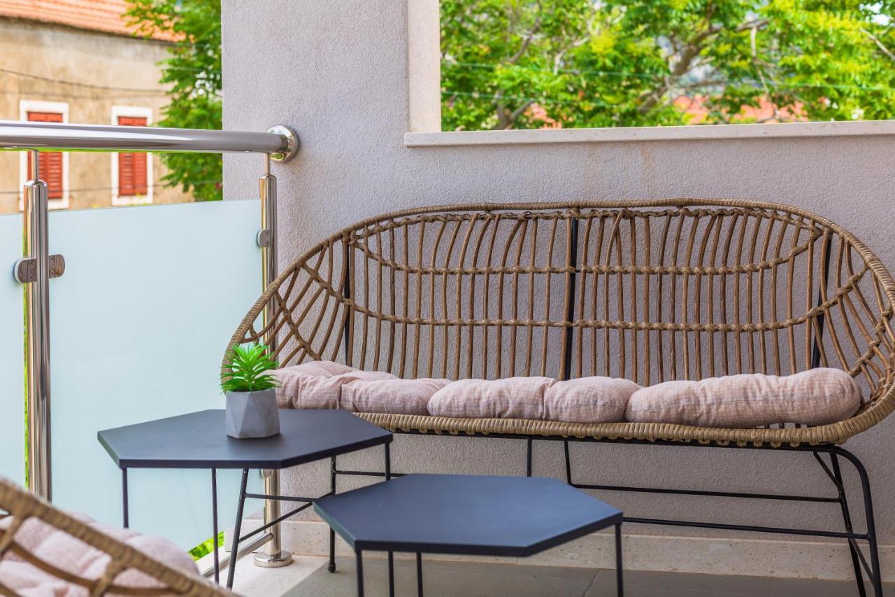 Bol Summer Residence Bagian luar foto