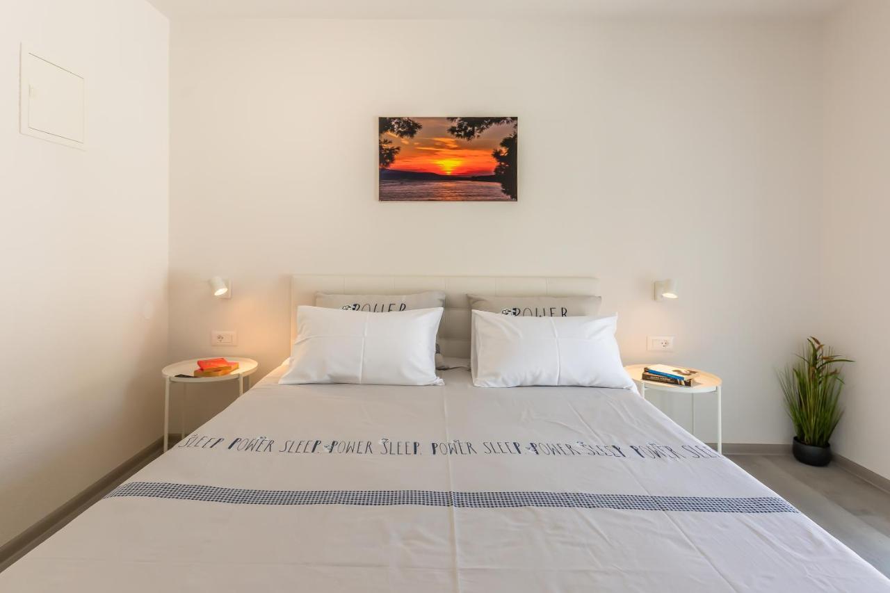 Bol Summer Residence Bagian luar foto
