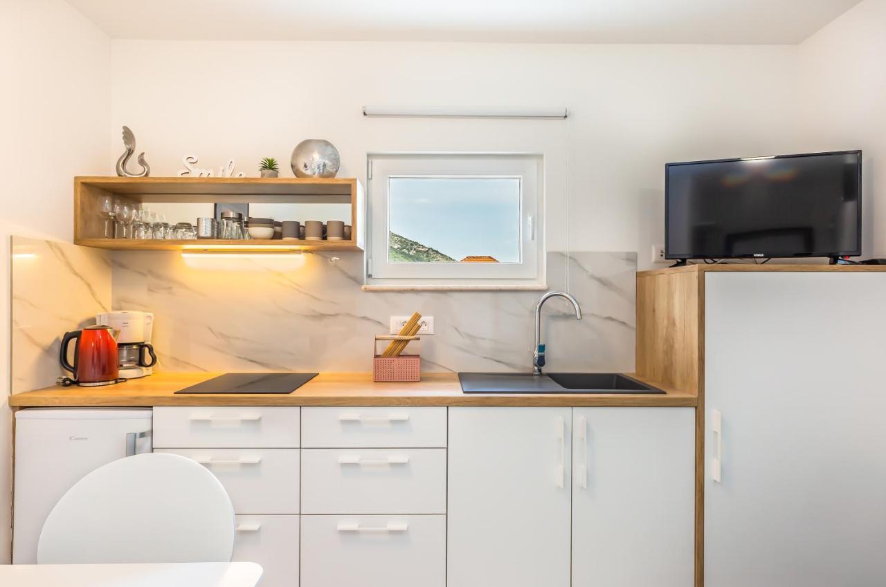 Bol Summer Residence Bagian luar foto